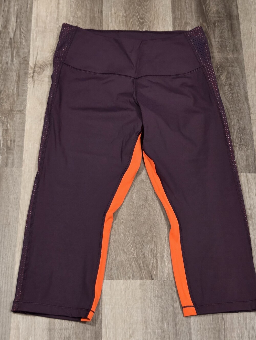 Athleta Hiit It Mesh Capri Leggings Womens Cropped Yoga Pants Purple Size XL